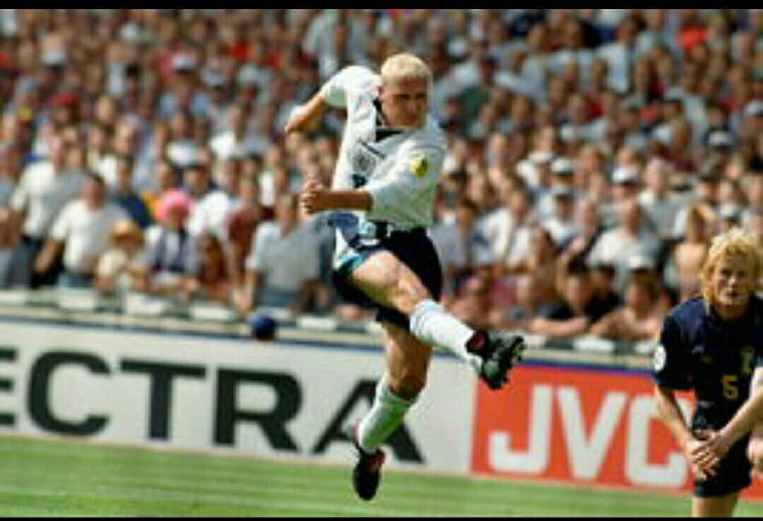 英国最帅的中场,英格兰最年轻的足球天才