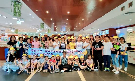 完成学业去打拼,何家劲复出拍戏