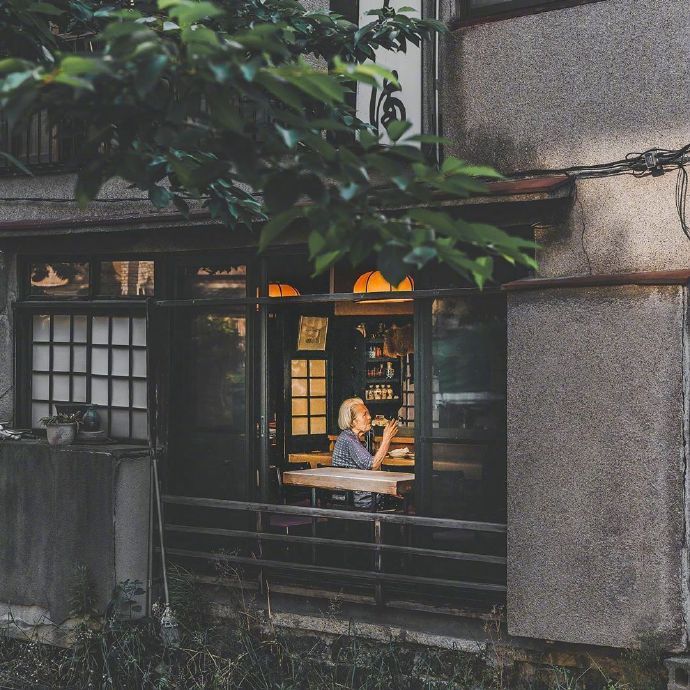 爱上有妇之夫却不会插足他的家庭,如果你爱上一个有妇之夫怎么办