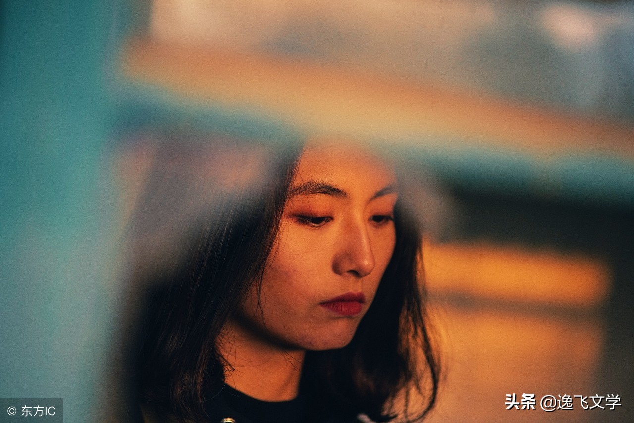 草根的痛、爱、苦与坚强