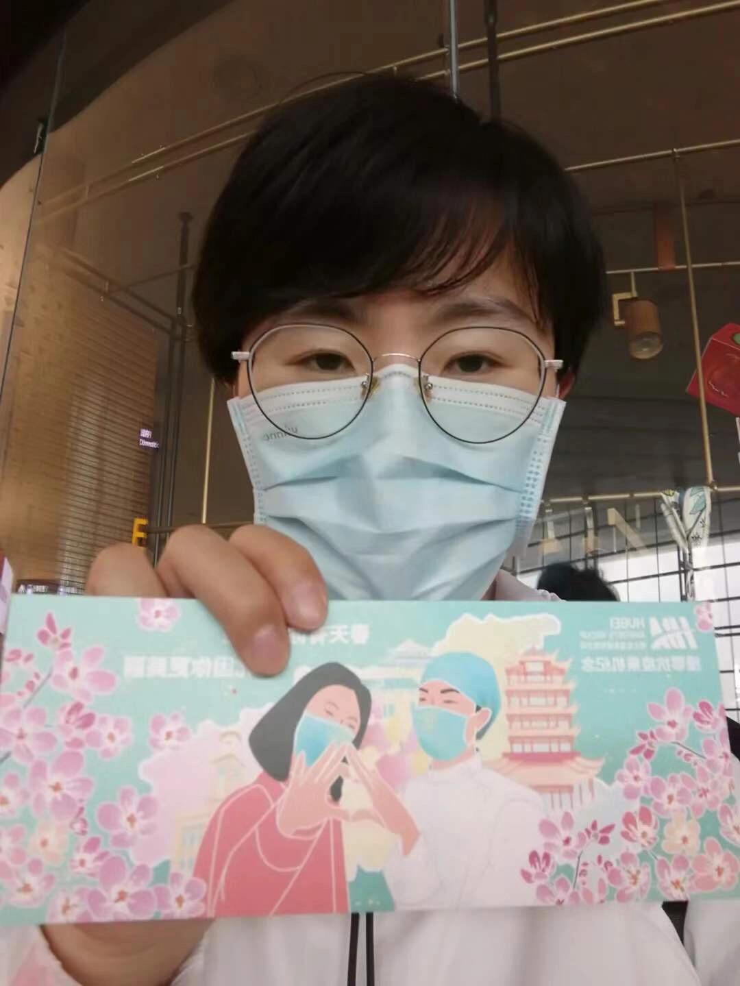 痛！张静静走了，哪有什么超人？女子本弱，负重则刚。
