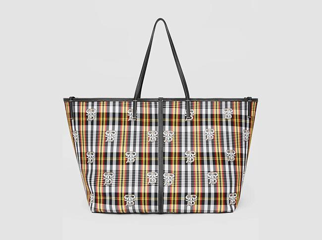 巴宝莉与lv哪个好,lv巴宝莉经典款