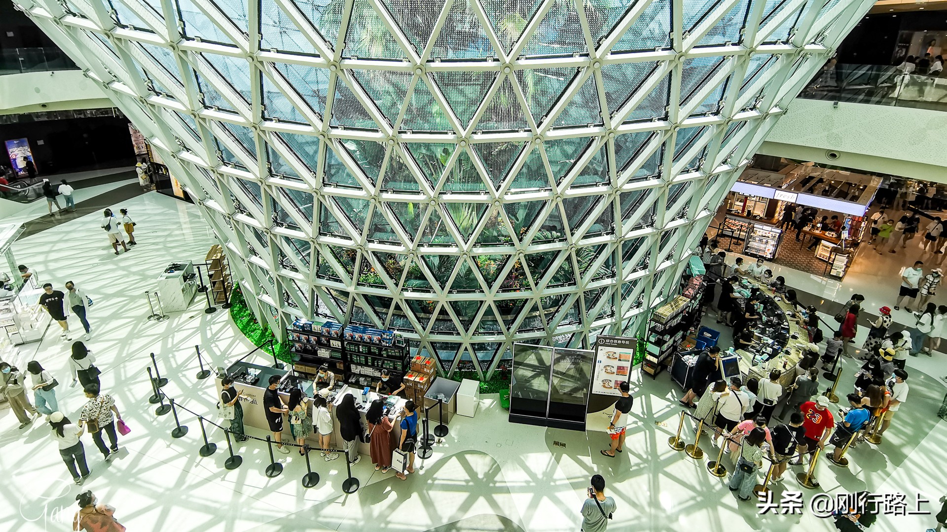 三亚离岛免税热潮,三亚离岛免税消费迎热潮