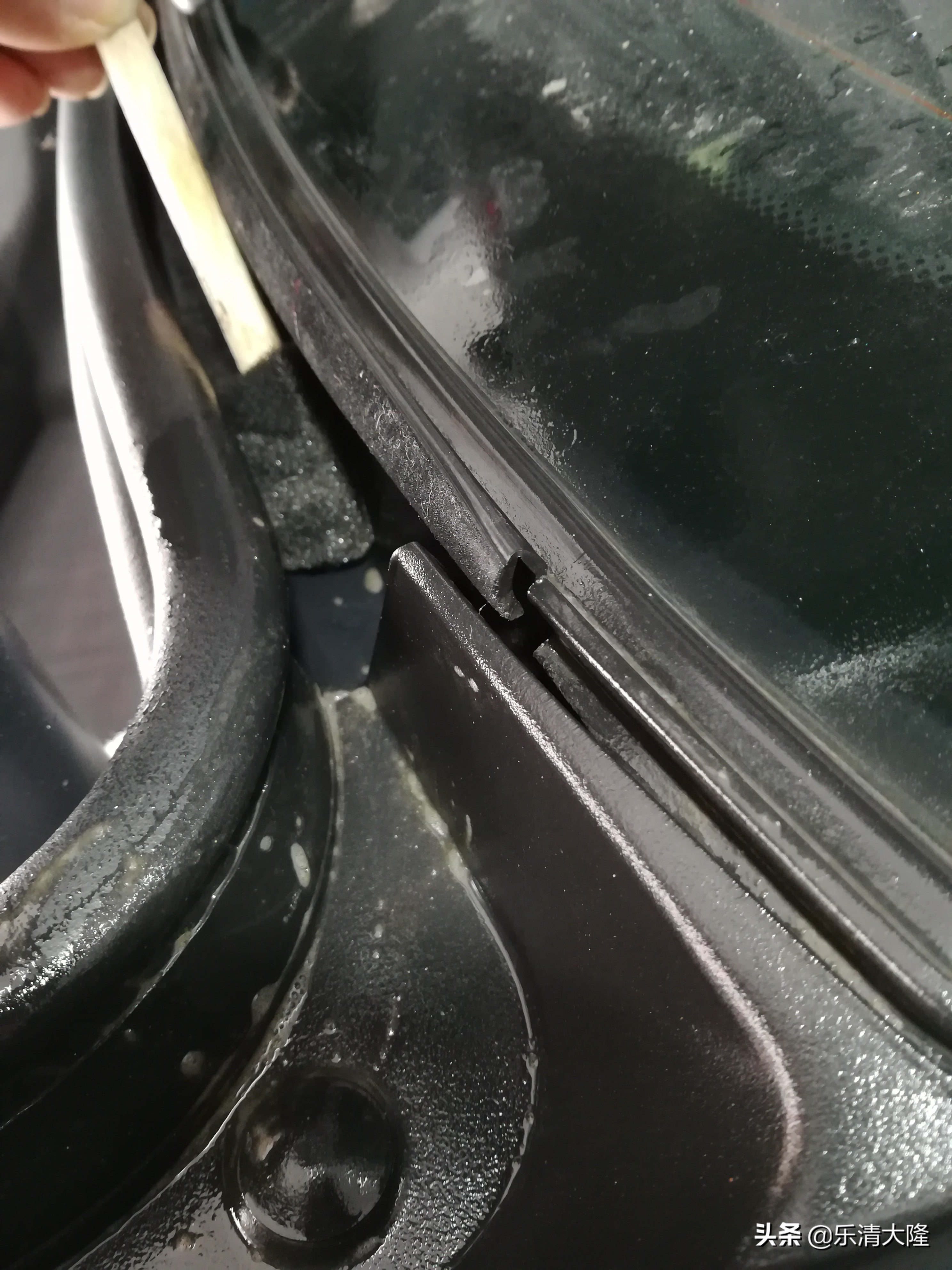 广州宝马7系内饰清洗,宝马7系发动机舱清洗