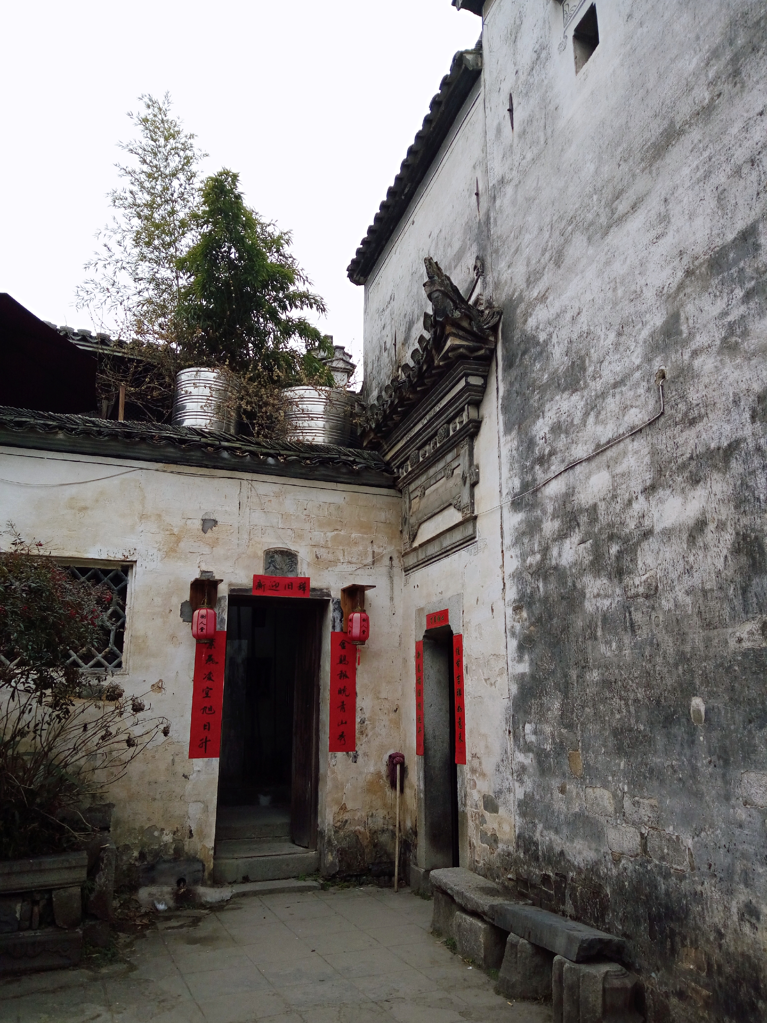 徽派村落宏村风景,山为牛头树为角的意思