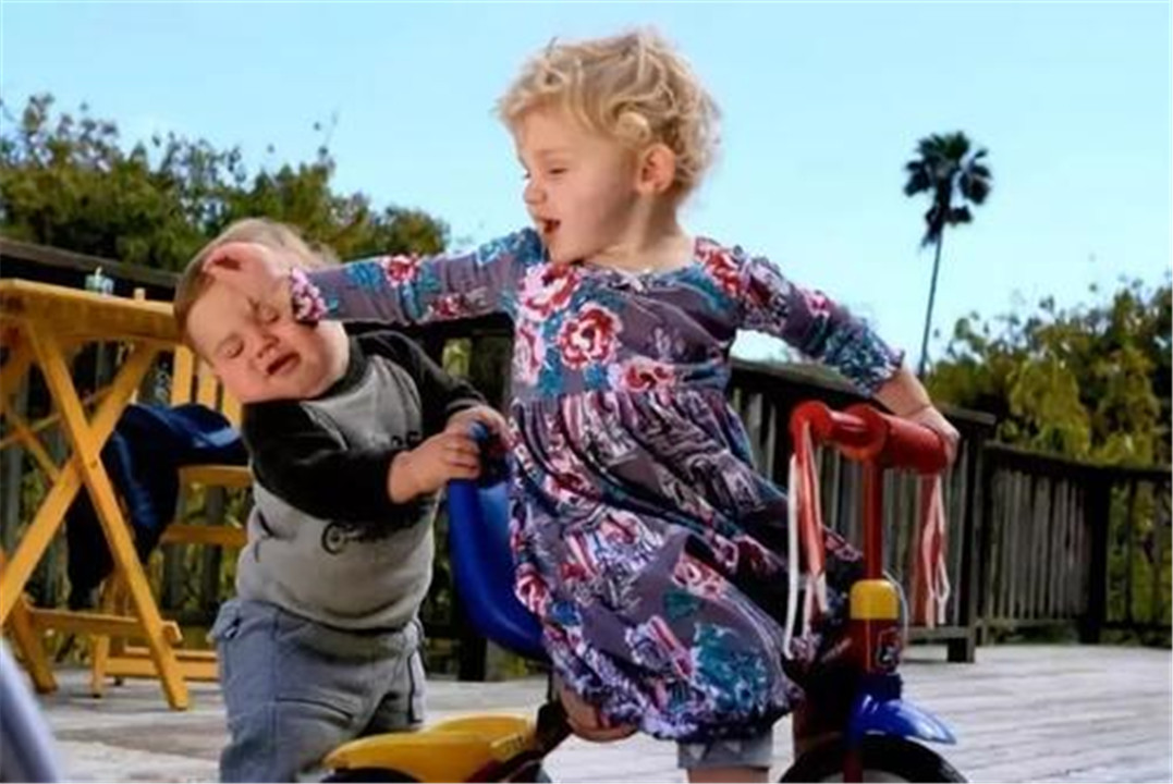 父母老爱唠叨孩子,父母每天唠叨孩子会怎样