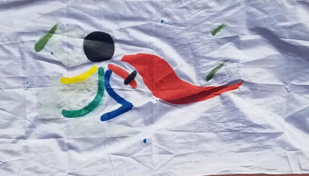 渭南初级中学：逆天了！这些队旗都是学生设计的