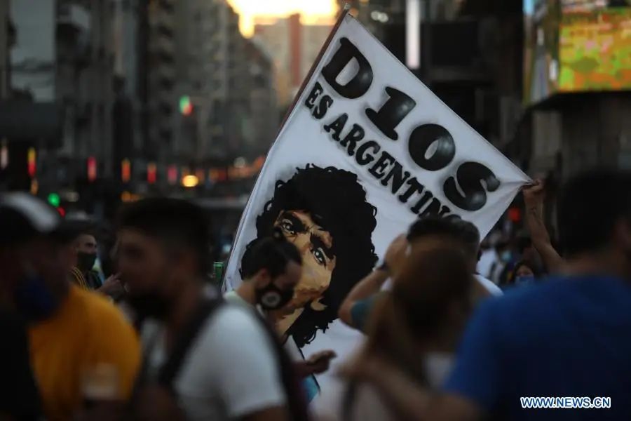 ad10s,澶8鍒嗛挓鎶ラ亾椹媺澶氱撼