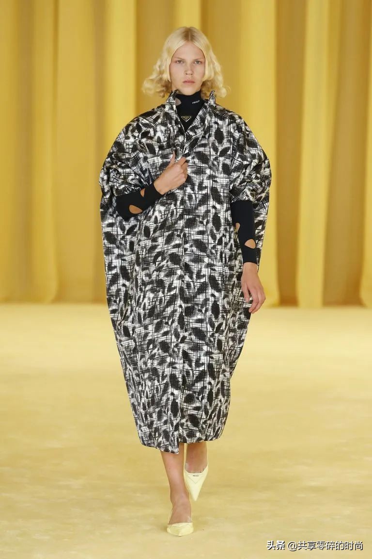 prada普拉达时装秀2018,普拉达prada2022春夏秀场蔡徐坤