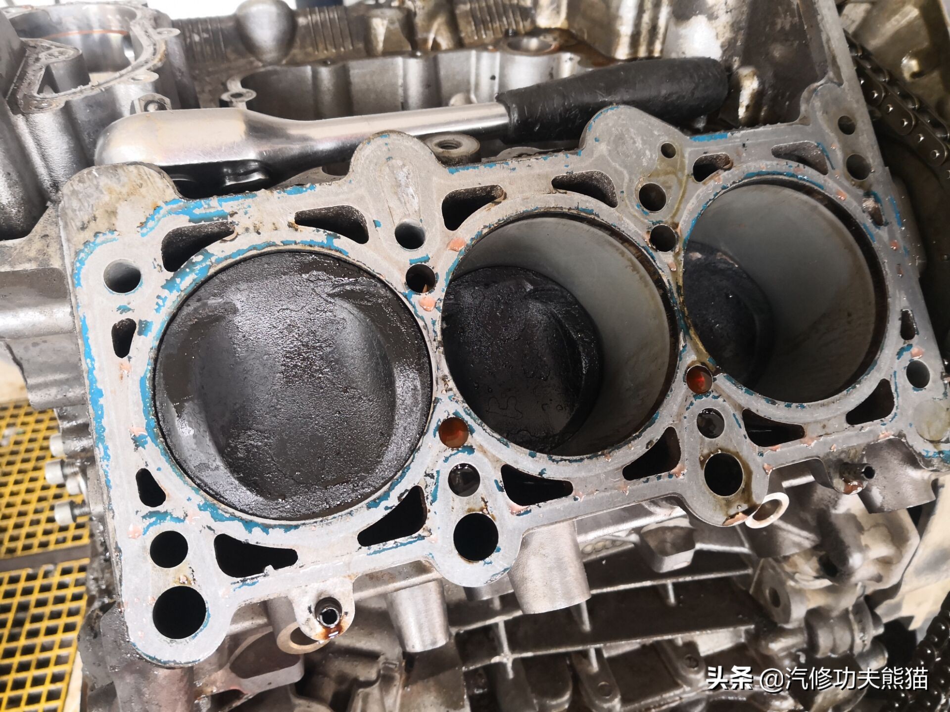 只因修烧机油却被人修到残废！4S拒修！一台奥迪Q7的重生路