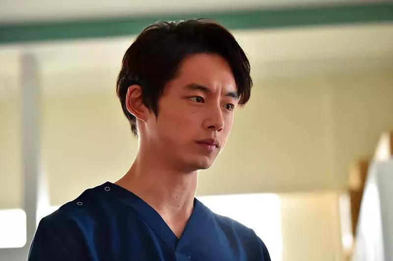 夏天清新感，来自这位日本“第一盐系男”