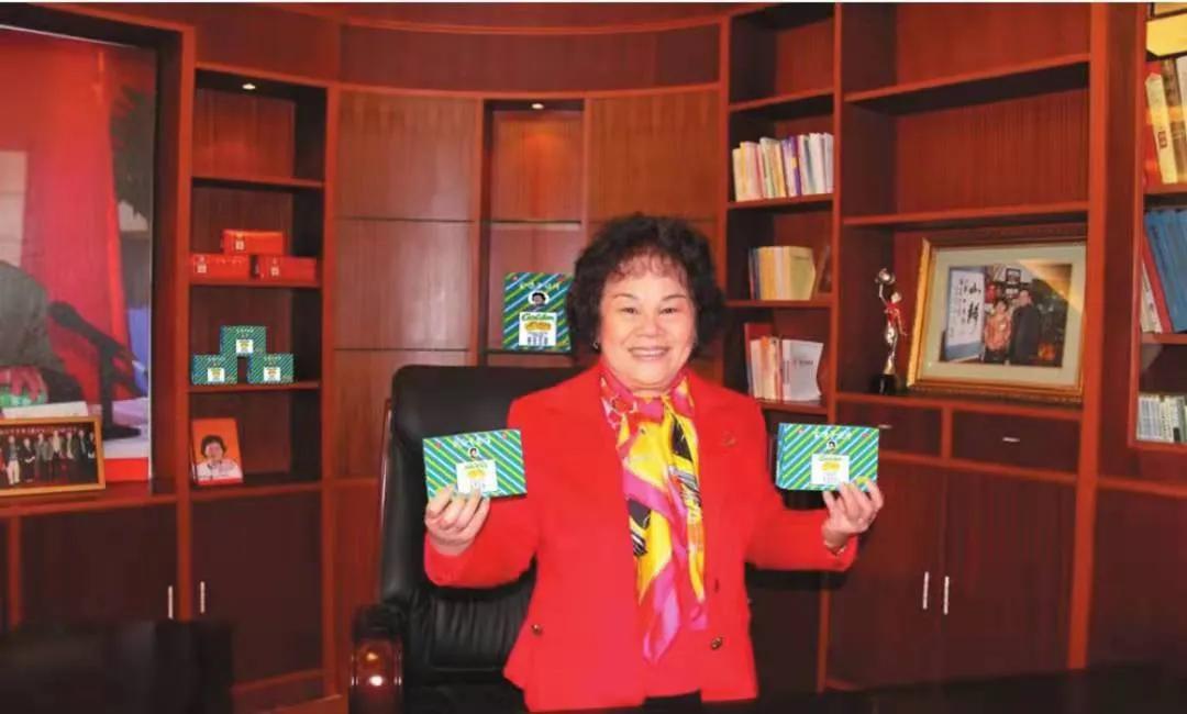 砸工厂，骗明星代言！最会赖账的女老板，亲手毁了民族品牌
