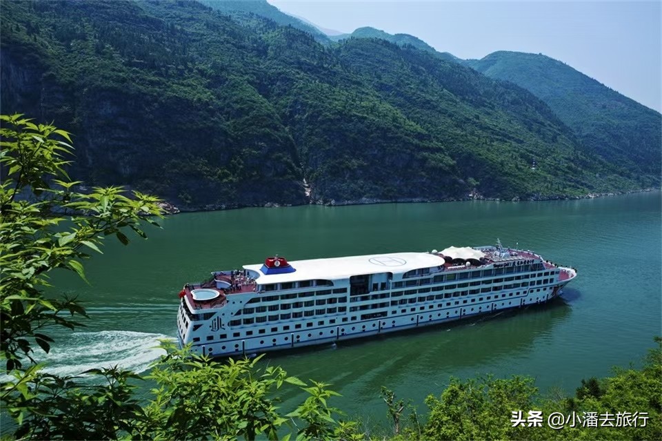 从重庆坐船游三峡最便宜多少钱,从重庆出发游三峡怎么游比较好