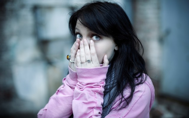 总有被害妄想症该怎么治疗,感觉有被害妄想症怎么办