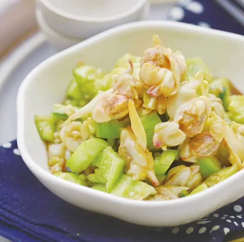 海滨老城泡桐花 (海滨老城紫色泡桐花)