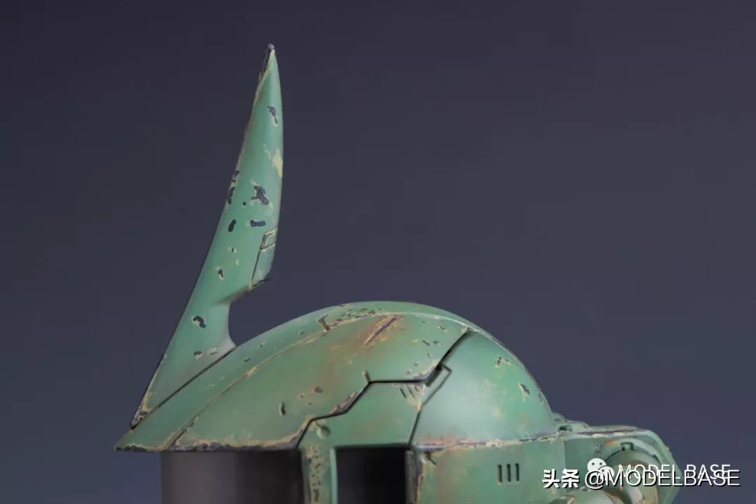 扎古扭蛋头组装,万代蓝标扎古和红标扎古