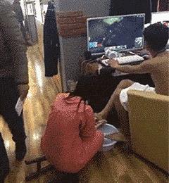 开心搞笑视频小哥哥,小哥哥搞笑视频gif