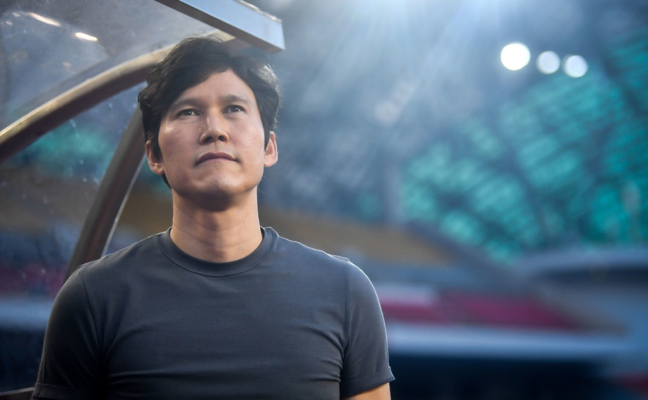 小克鲁伊夫重庆斯威,重庆斯威主帅克鲁伊夫