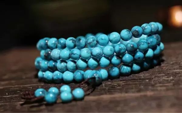 绿松石变污了怎么办,绿松石变灰了怎么回事