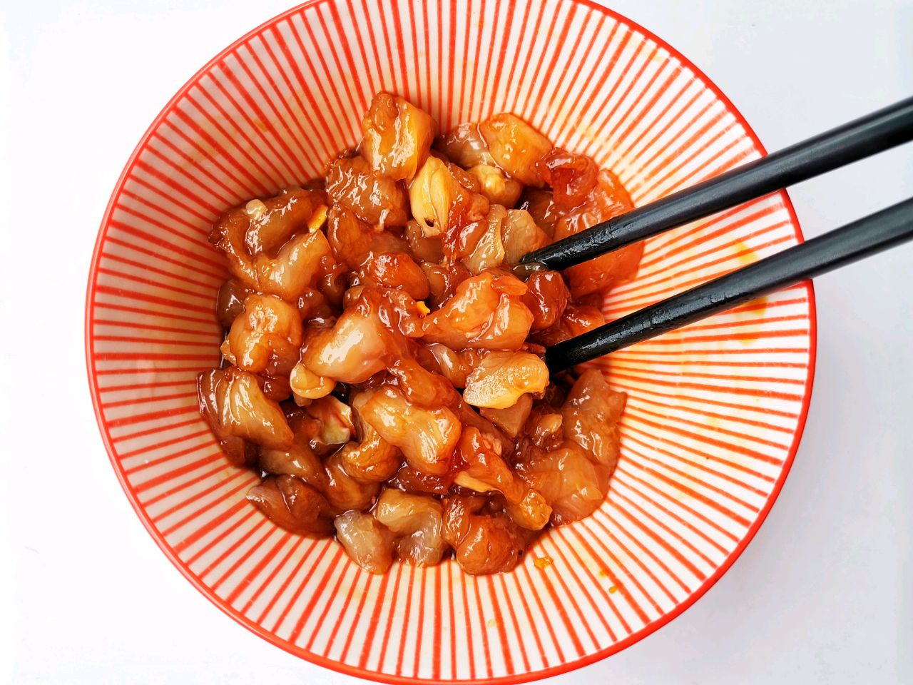 电饭锅香菇鸡丁焖饭,懒人版香菇鸡腿焖饭