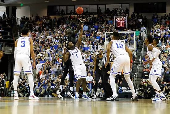 nba三双纪录由谁创造的,nba三大铁人纪录