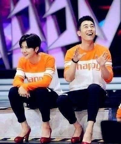 王俊凯穿高筒靴,王俊凯穿靴子