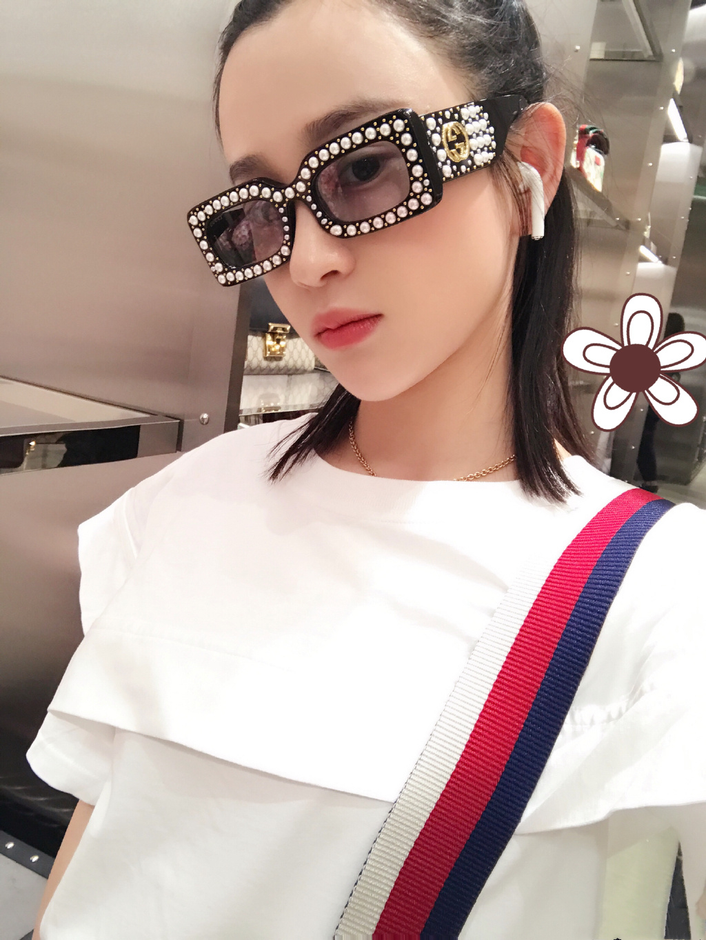 陈昱霖奢侈品,陈昱霖花了波叔多少钱