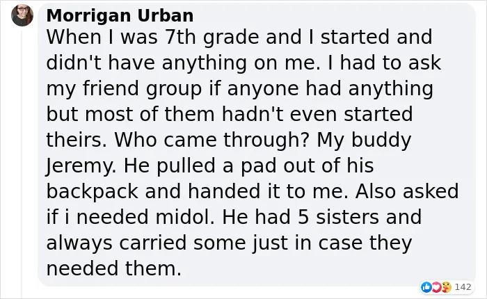 两名男高中生因随身携带姨妈巾走红网络，网友：他们有个好妈妈