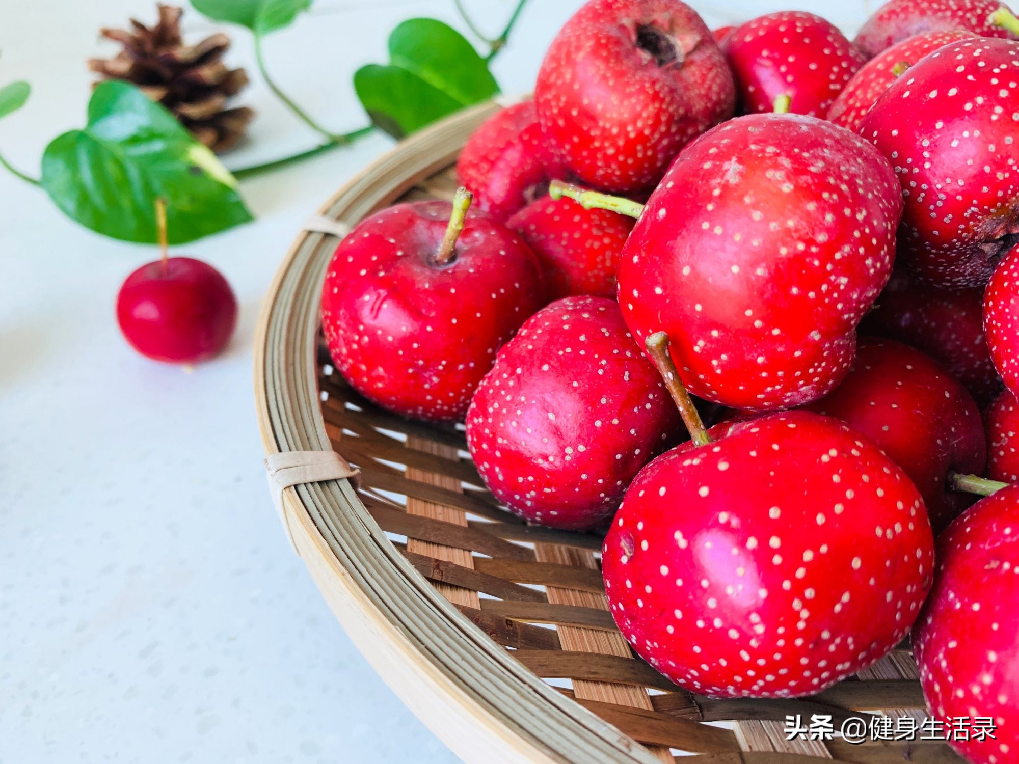 新鲜山楂怎么做冻山楂,新鲜山楂怎么做山楂罐头