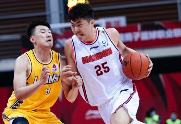 广东队首发控卫,广东新人中锋