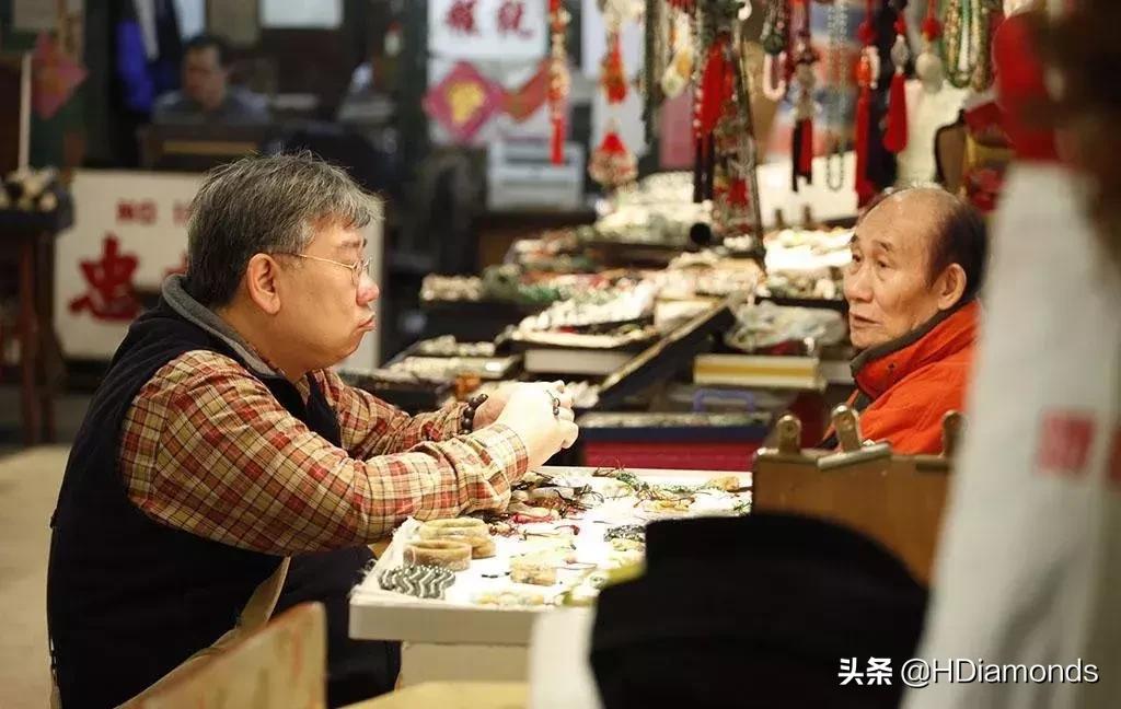 香港买翡翠首饰攻略一下,香港买翡翠珠宝便宜吗
