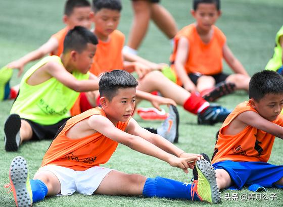 沉迷足球一场空,痴迷足球意味着什么