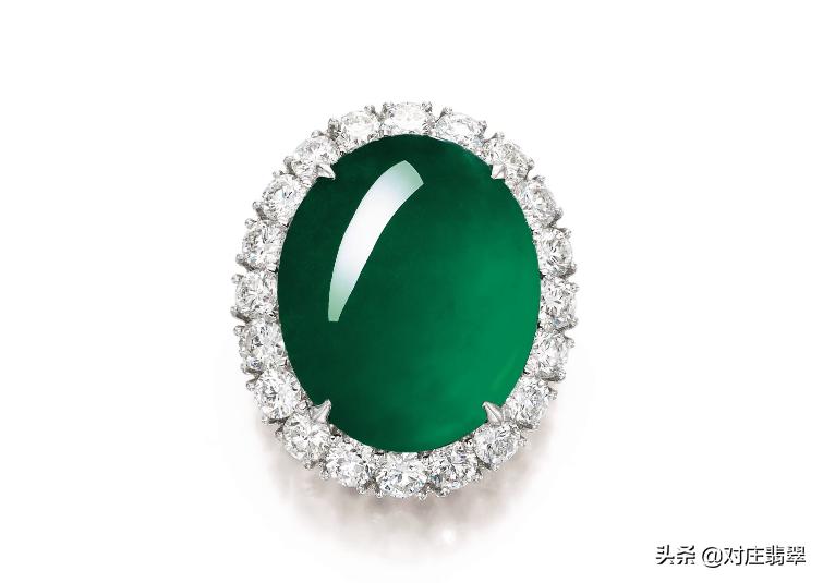 中千价位的翡翠吊坠怎么挑,翡翠吊坠最热销的形状