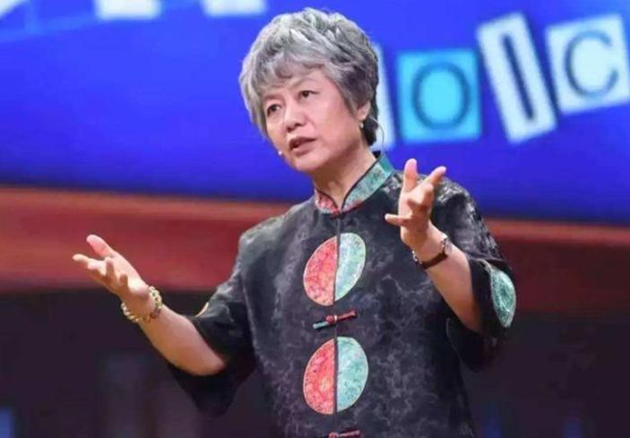 李玫瑾培养孩子厚脸皮,李玫瑾正确的和孩子沟通