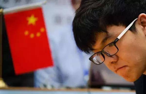 “少年棋王”柯洁免试入清华