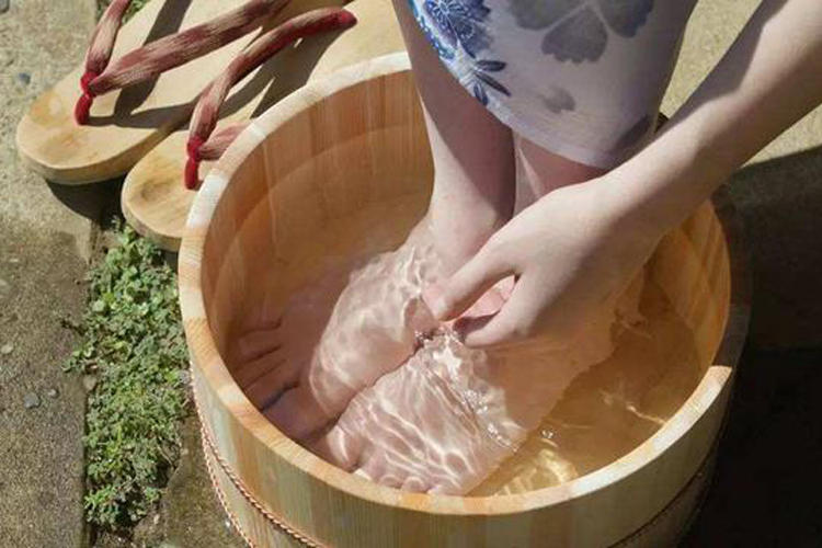 如何舒服度过姨妈期,如何舒舒服服的度过姨妈期