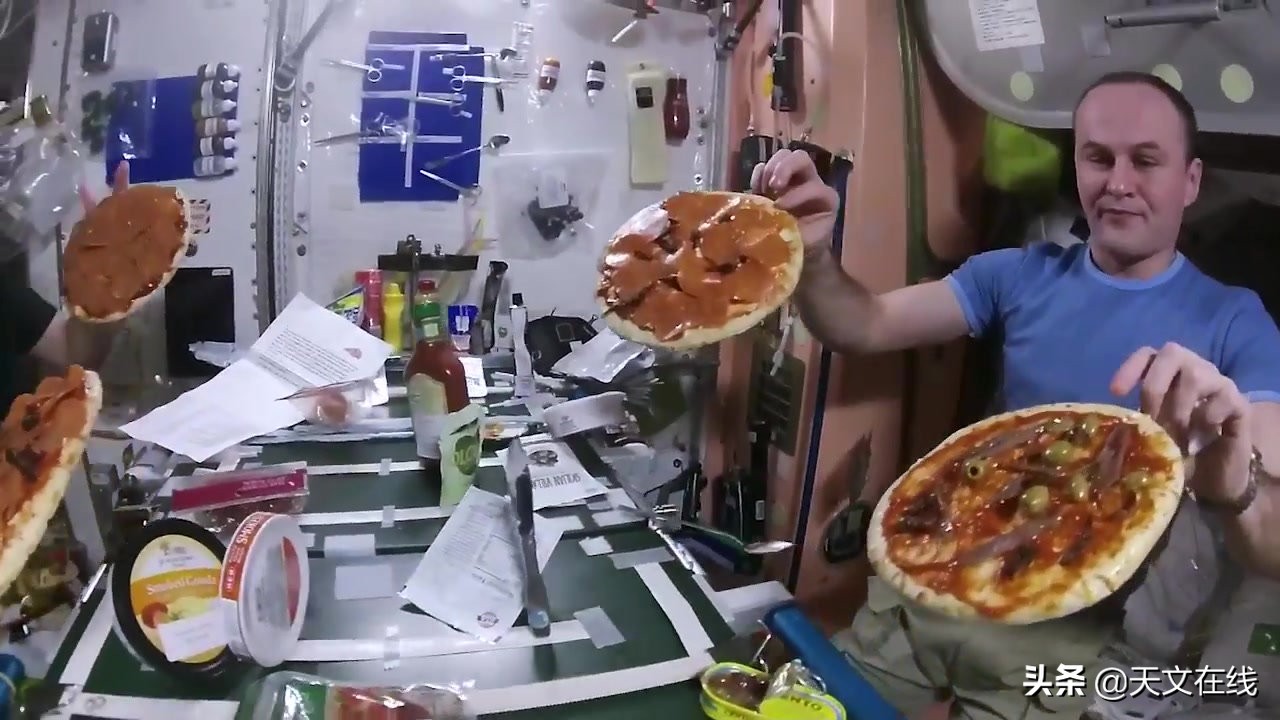 劲爆！这是太空中的宇航员们自我调节的七*法大**宝