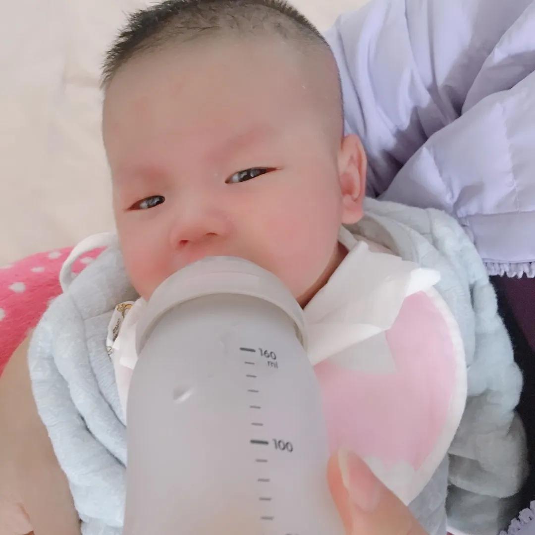 18口人每天吃掉40只鸡,18个人滞留老家