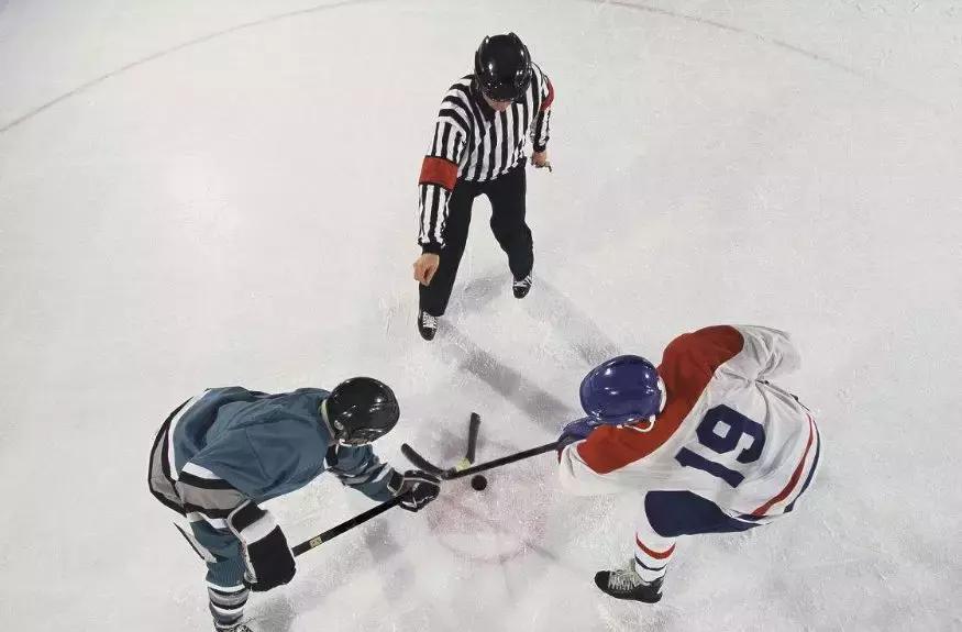 满洲里第十九届中俄蒙国际冰雪节,冰雪2022花样滑冰表演赛