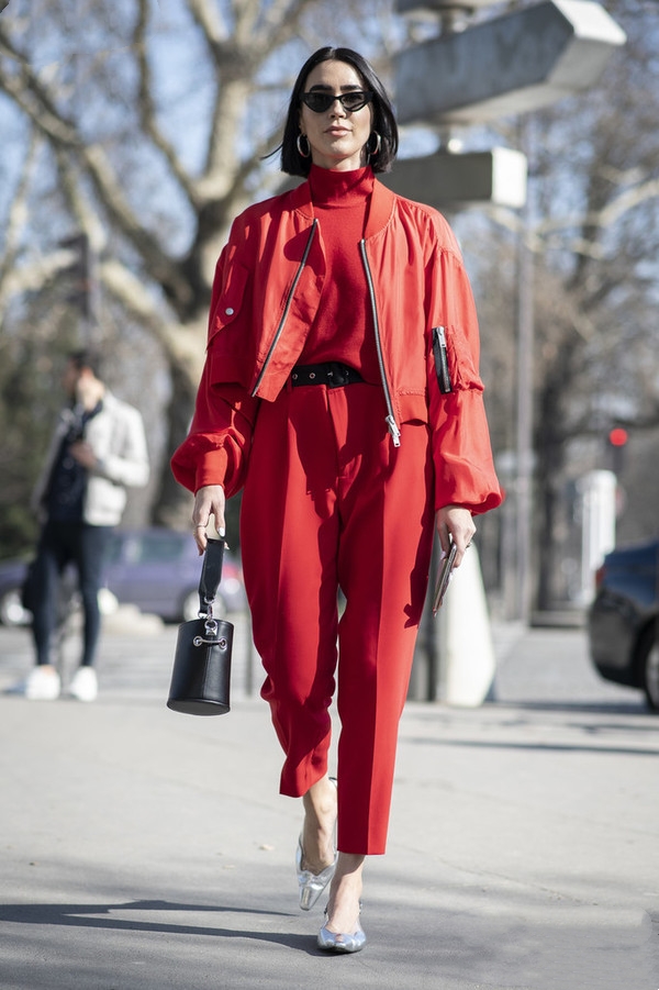 女款棒球夹克外套搭配,这个秋天想穿你的外套吗