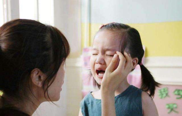 宝宝受伤正确处理方法get,小孩意外受伤关注事项