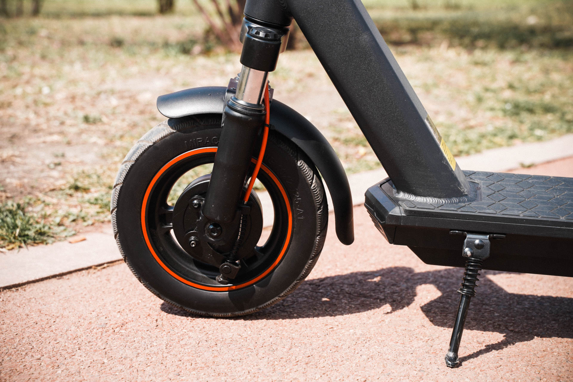 科洛威电动滑板车l10能充电吗,科洛威l10和米家哪个好