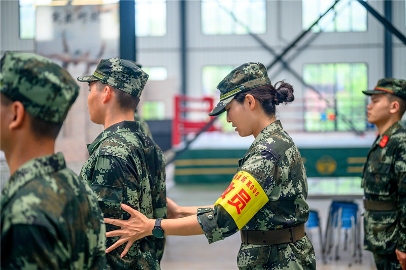 新兵训练开训,开训第一天训练视频