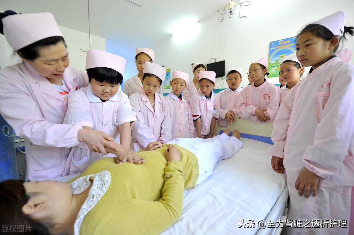 血液透析护士每天干什么,血液透析室护士好吗