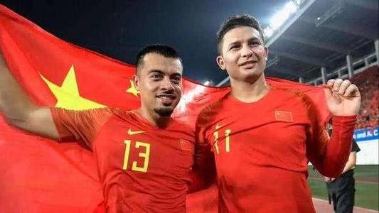 李铁为里皮带来惊喜,李铁足球战术