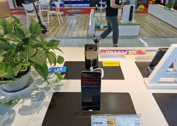 大批三星手机系统崩溃，这些机型容易中招，但已有了解决方法