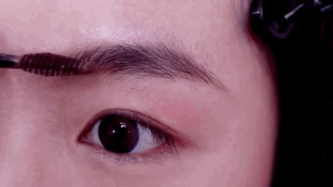 化了妆不敢出门,化了个妆不想出门了