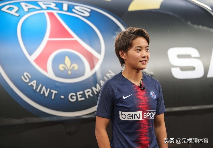 2冠王创历史纪录18岁新星一战成名,中国运动员打破世界纪录瞬间