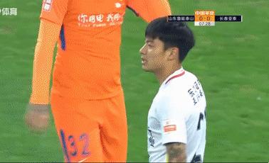 23岁国脚新星再次“爆发”：不愧被誉为国足功勋郑智的“接班人”