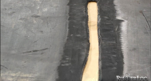 皮带损坏有几种形式,皮带破损用线的修复方法